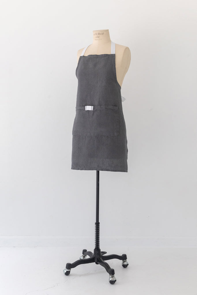 Adult Bistro Linen Apron in Pewter
