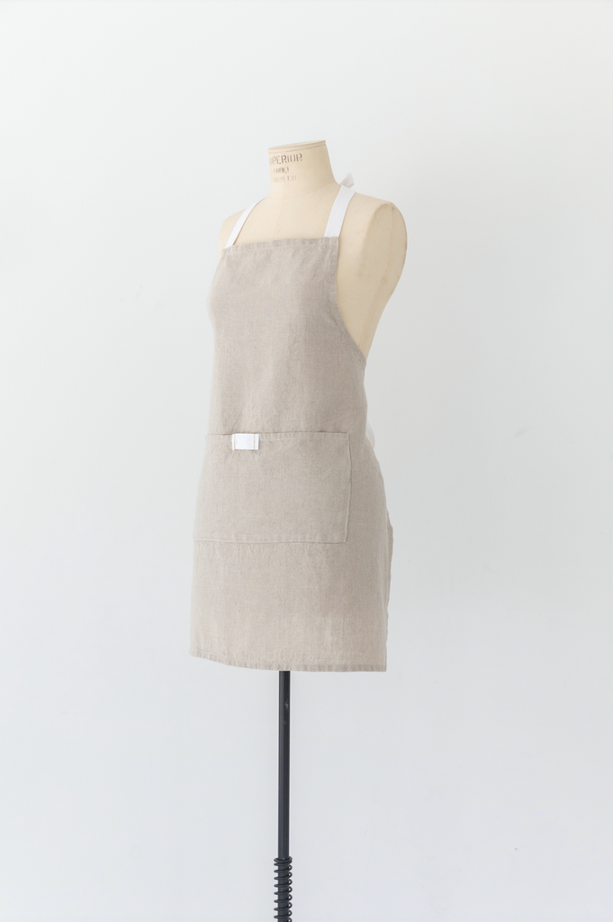 adult apron in natural linen