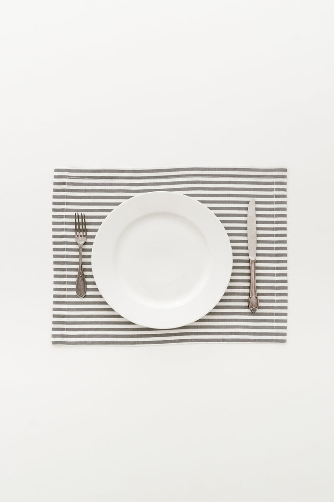 Linen Placemat in Pewter Stripe