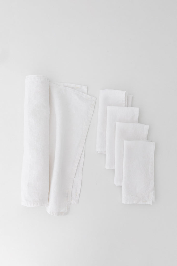 linen napkins with matching runner IN WHITE
