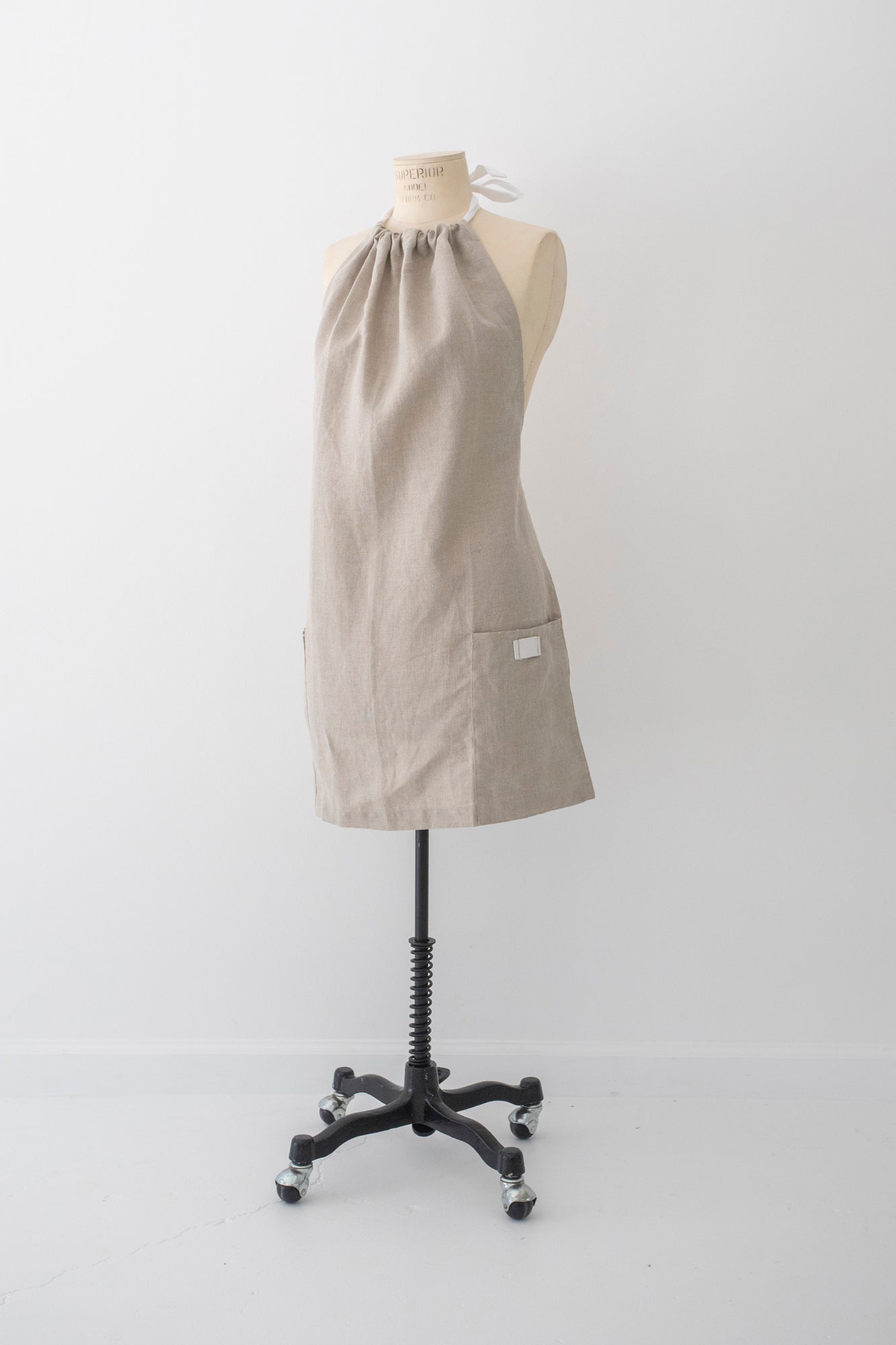 Adjustable factory Linen Apron - Oatmeal