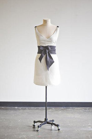 Full Sash Apron - Rollings of Cinnamon-Heirloomed